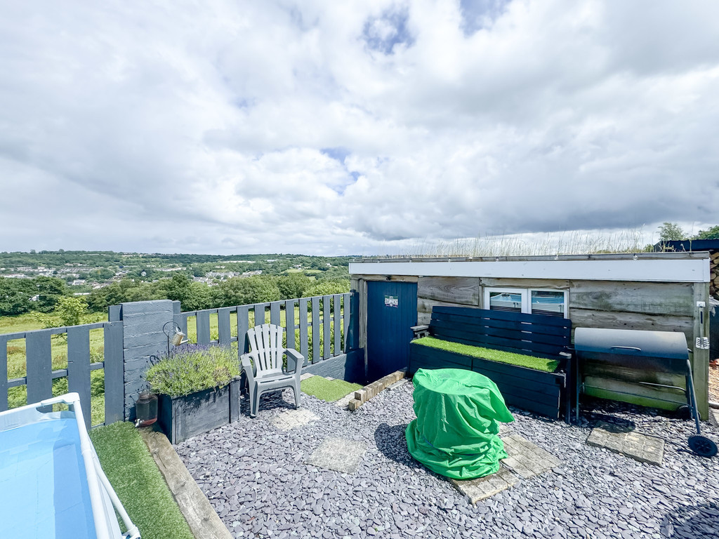 2 bed semi-detached bungalow for sale in Forest Avenue, Cefn Hengoed - Property Image 16