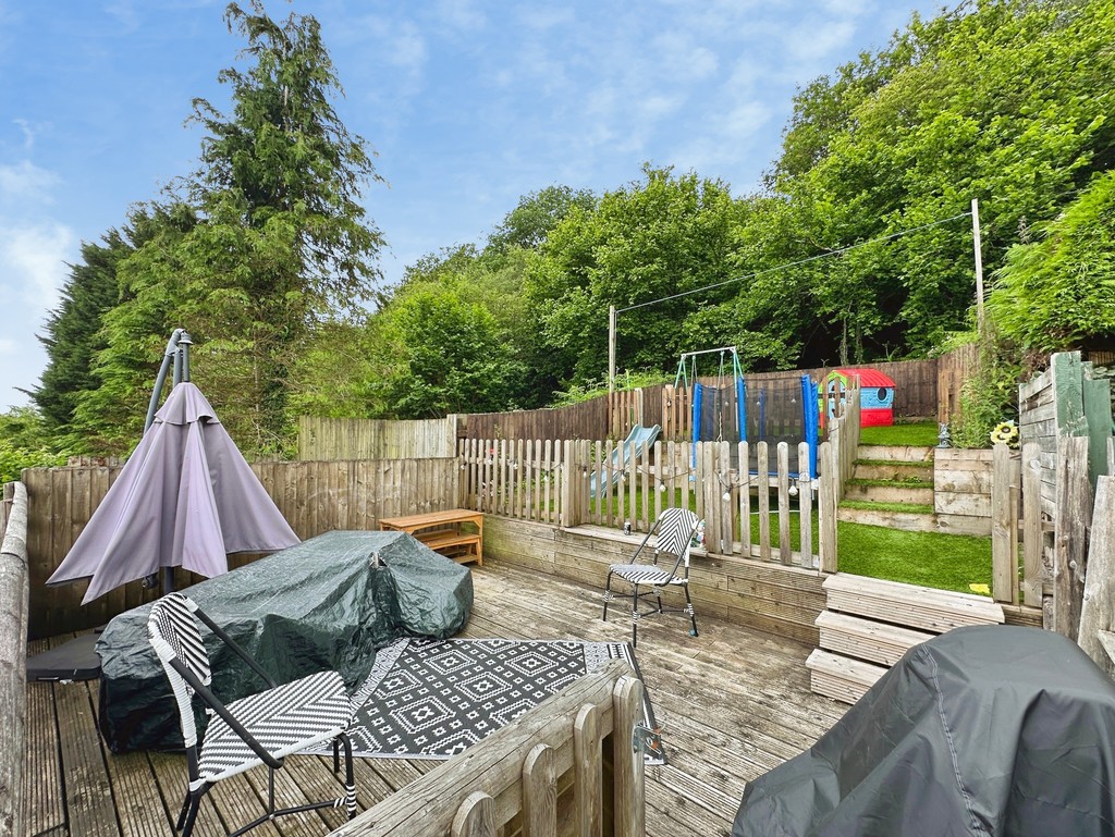 3 bed terraced house for sale in New Road, Argoed - Property Image 15