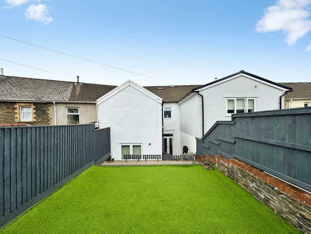 3 bed terraced house for sale in Bontnewydd Terrace, Trelewis - Property Image 16