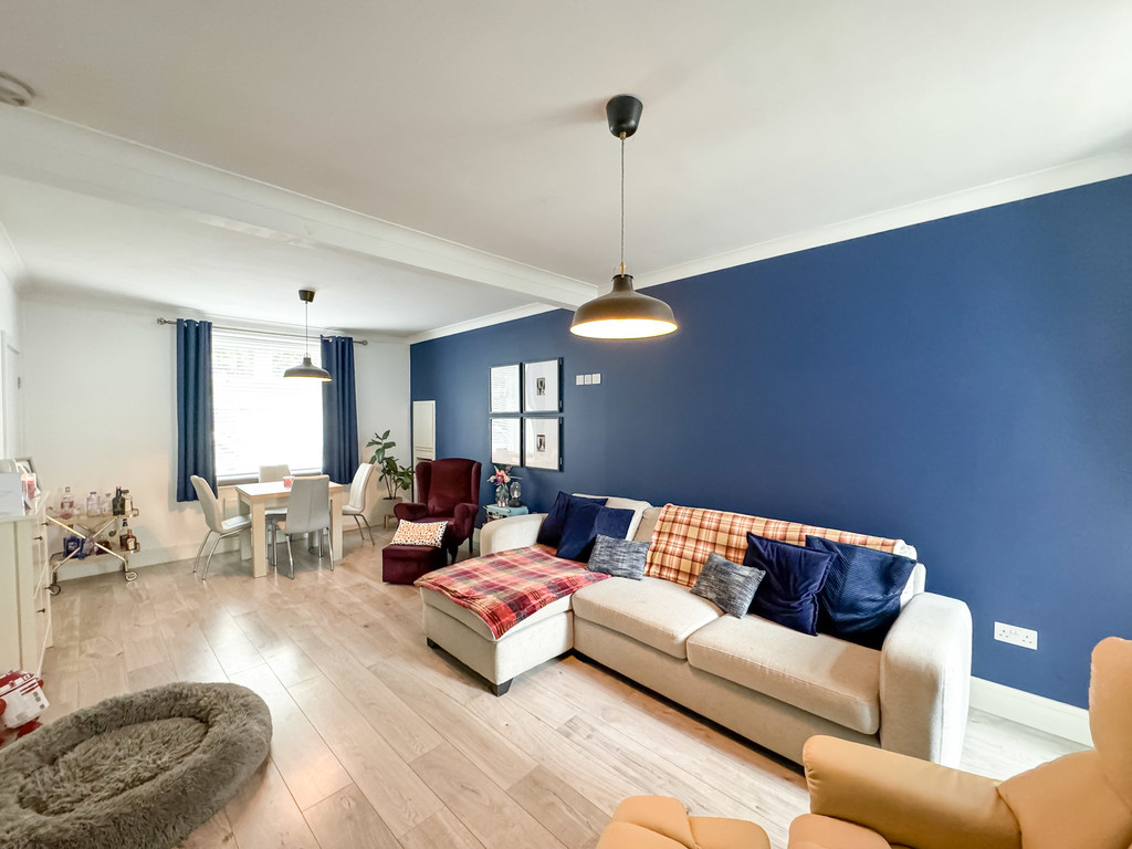 3 bed terraced house for sale in Bontnewydd Terrace, Trelewis - Property Image 4