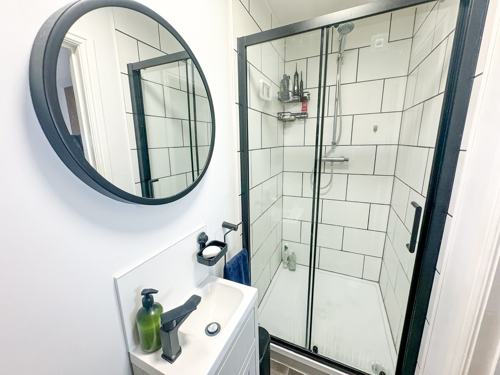 3 bed semi-detached house for sale in Mount Pleasant, Penpedairheol - Property Image 9
