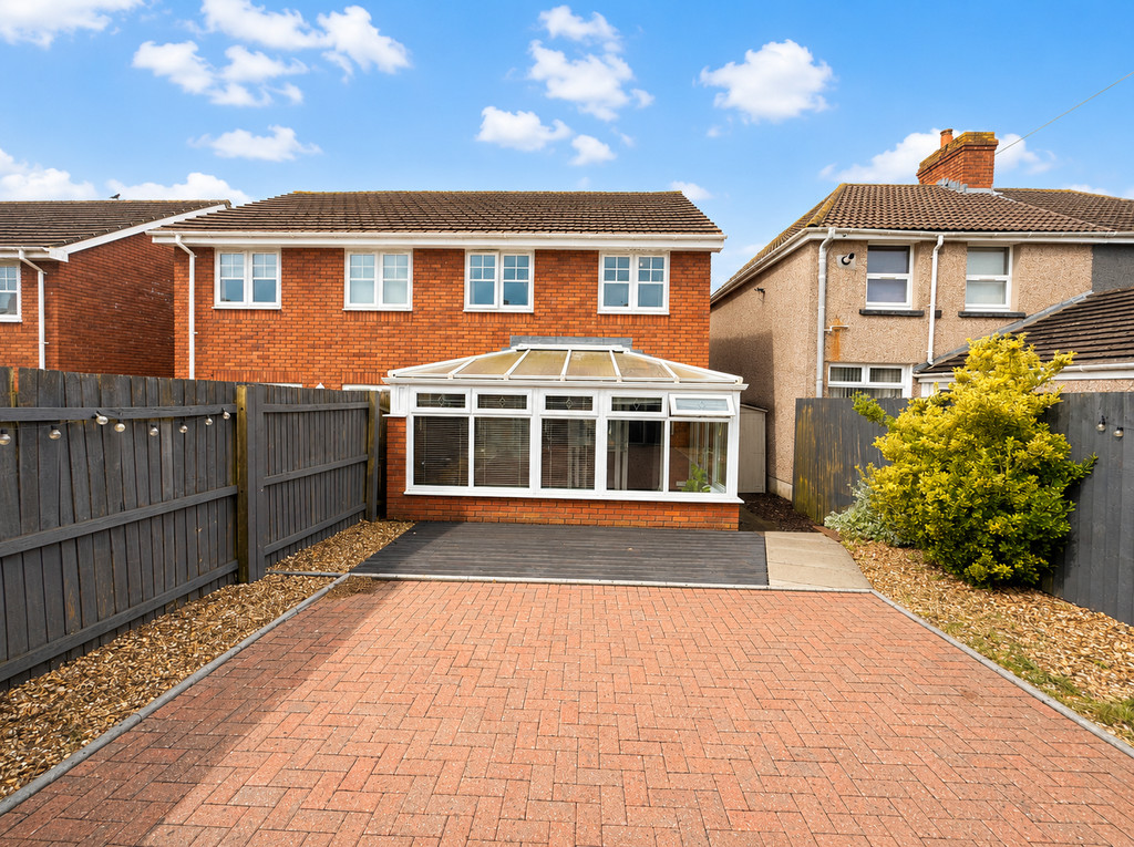 3 bed semi-detached house for sale in Mount Pleasant, Penpedairheol - Property Image 18