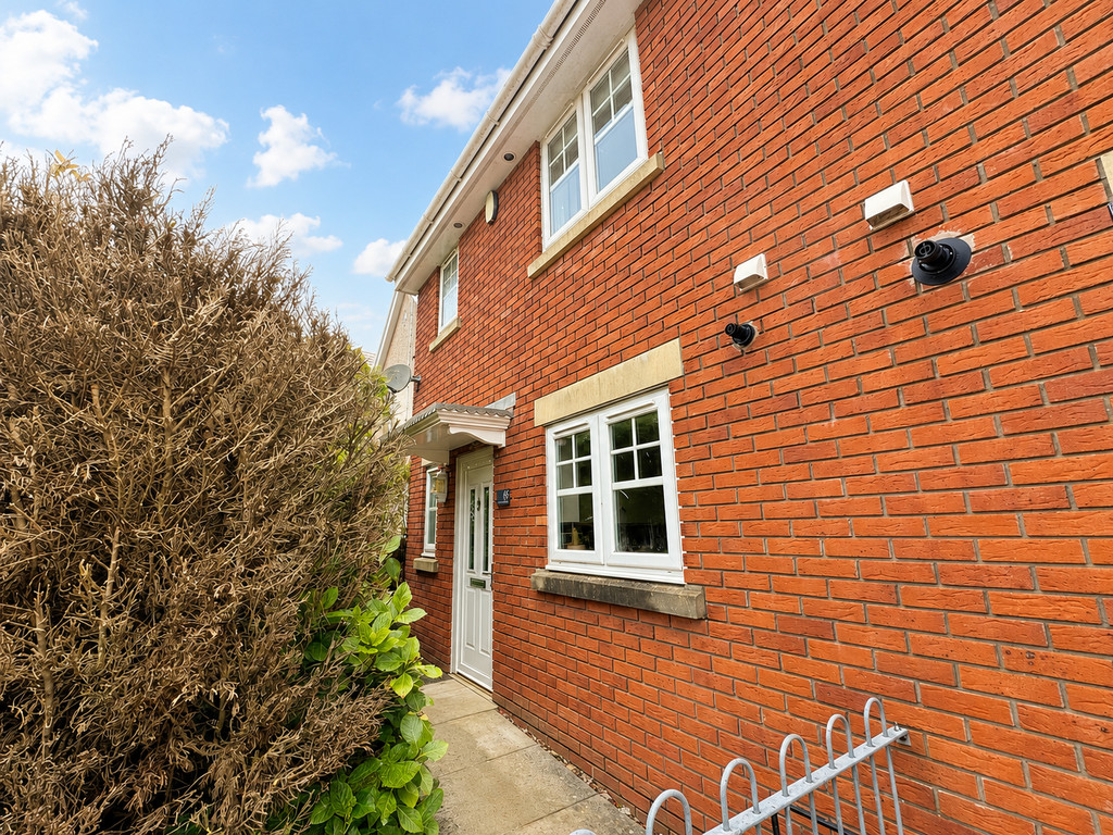 3 bed semi-detached house for sale in Mount Pleasant, Penpedairheol - Property Image 16