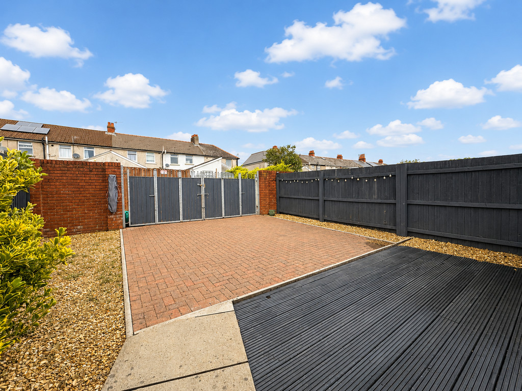 3 bed semi-detached house for sale in Mount Pleasant, Penpedairheol - Property Image 15