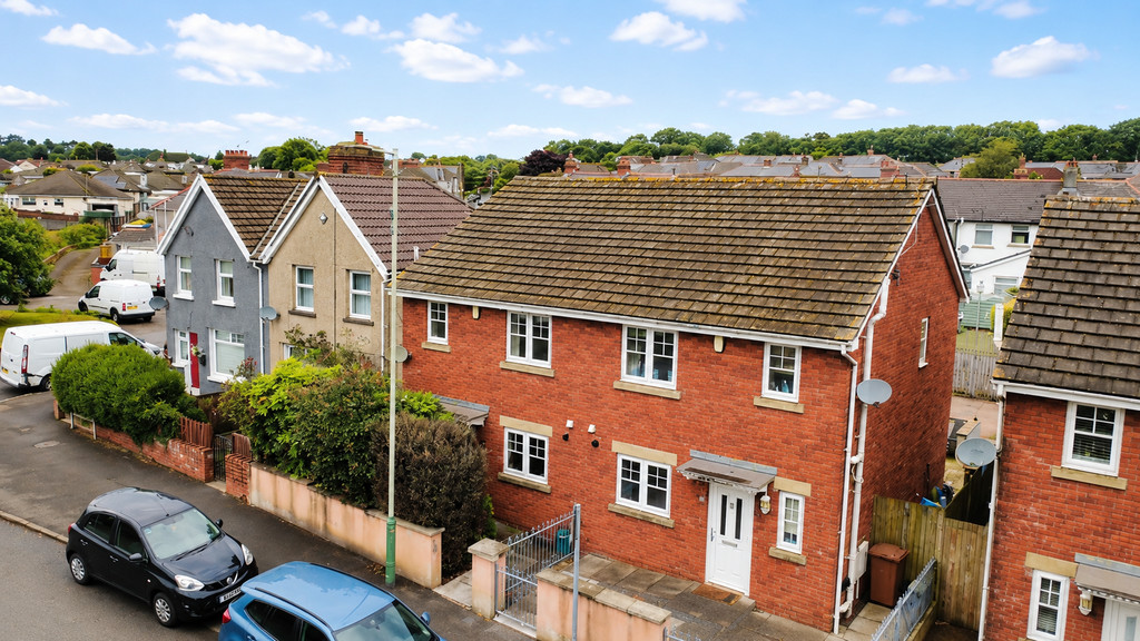 3 bed semi-detached house for sale in Mount Pleasant, Penpedairheol - Property Image 17