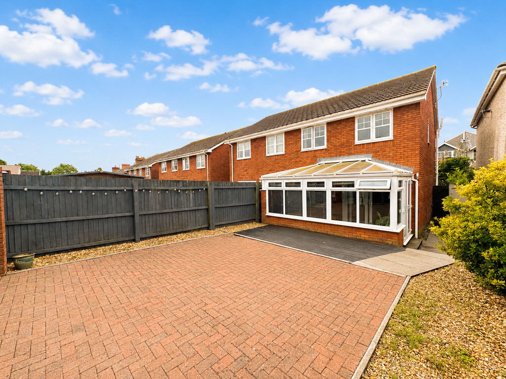 3 bed semi-detached house for sale in Mount Pleasant, Penpedairheol - Property Image 14