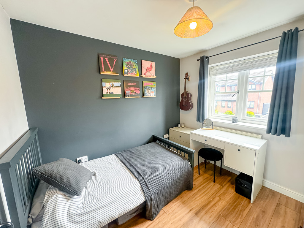 3 bed semi-detached house for sale in Mount Pleasant, Penpedairheol - Property Image 8