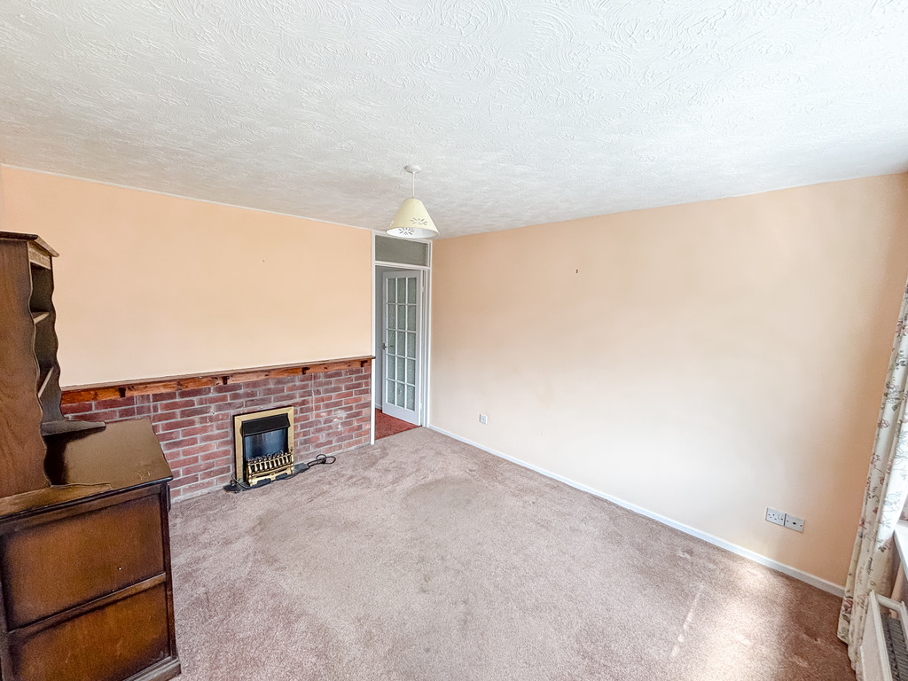 3 bed semi-detached house for sale in Rhosili Road, Cefn Hengoed  - Property Image 2