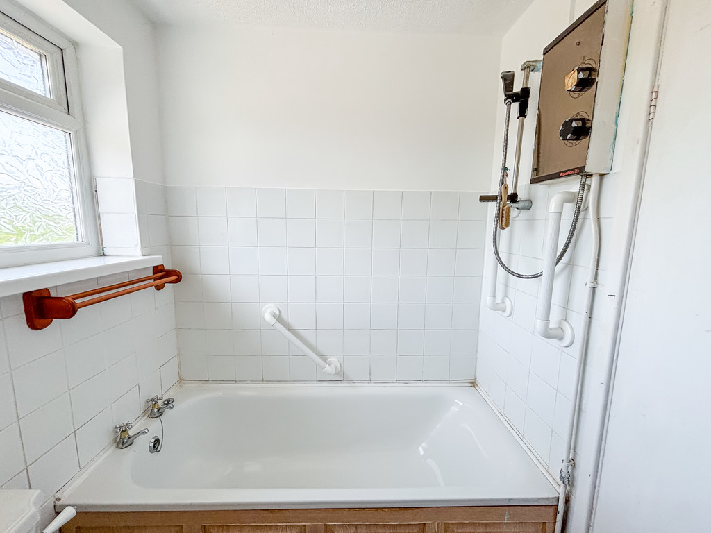 3 bed semi-detached house for sale in Rhosili Road, Cefn Hengoed  - Property Image 11