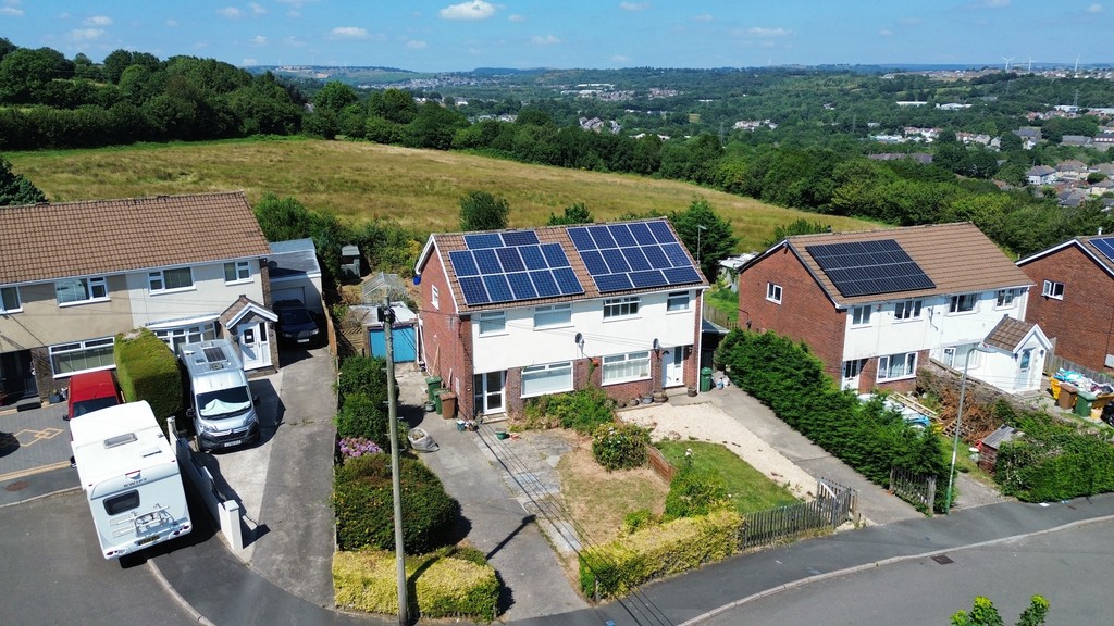 3 bed semi-detached house for sale in Rhosili Road, Cefn Hengoed  - Property Image 20