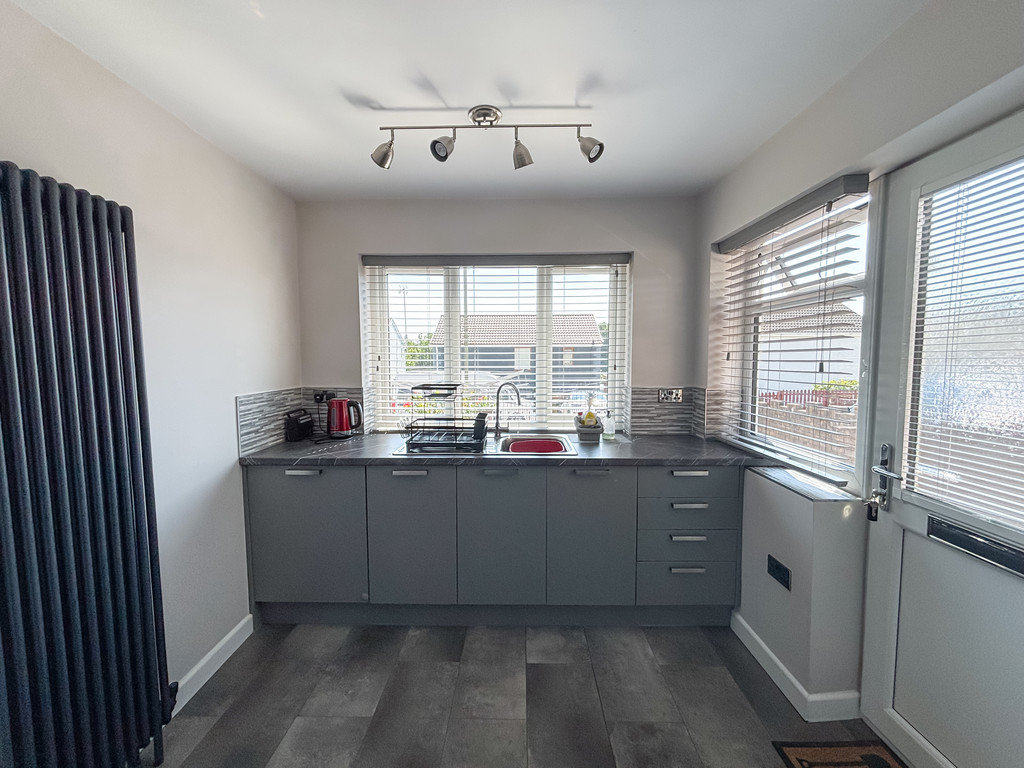 3 bed semi-detached house for sale in Ambleside Court, Penpedairheol, Hengoed  - Property Image 10