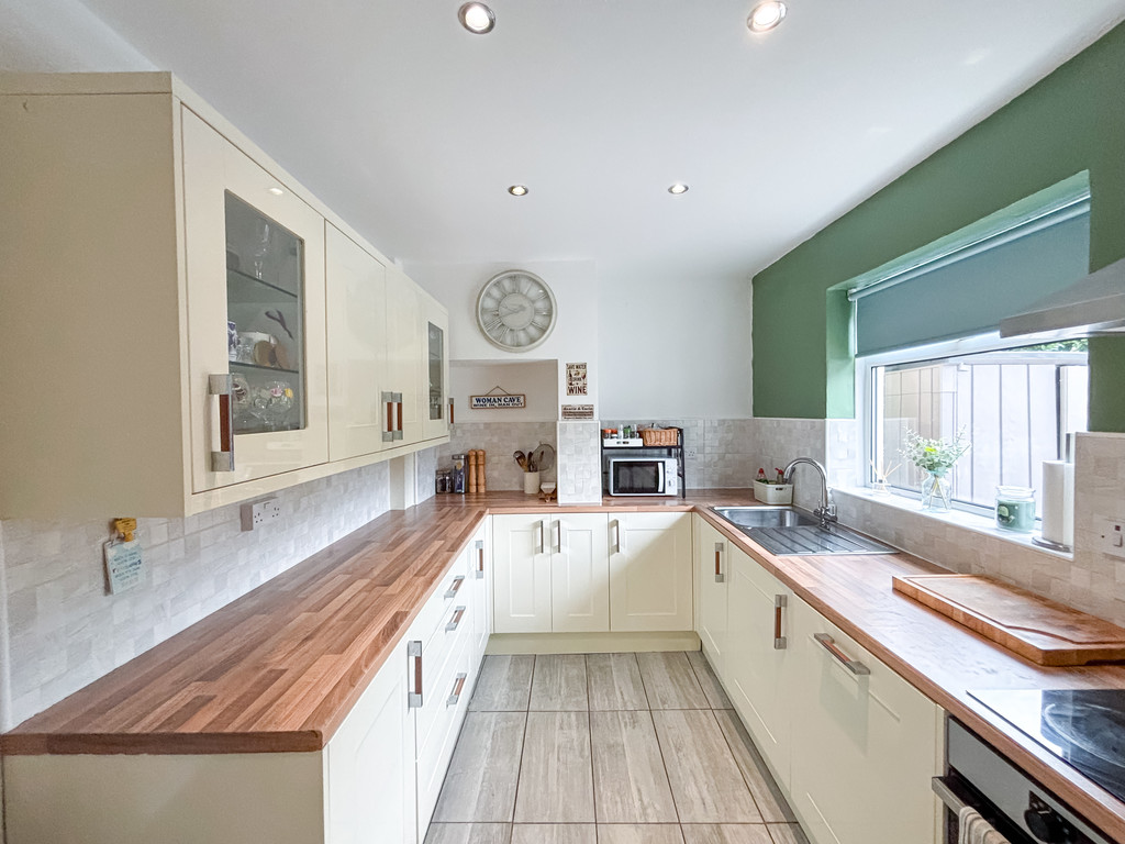 3 bed semi-detached house for sale in Heolddu Avenue, Bargoed, CF81 - Property Image 3