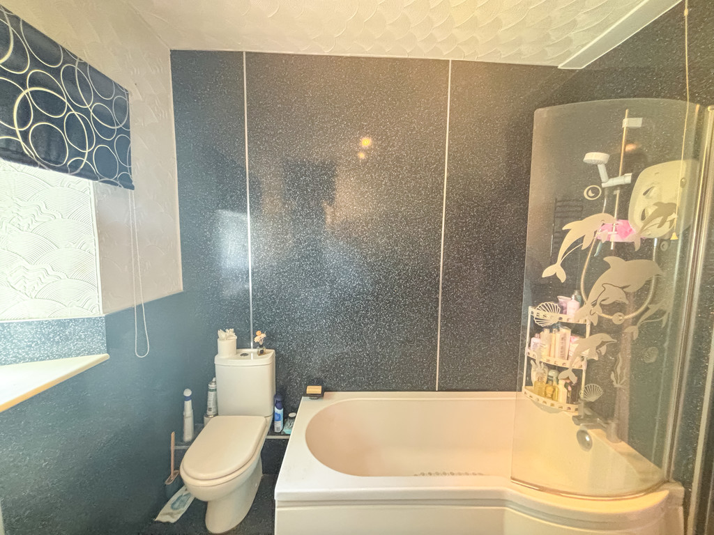 2 bed terraced house for sale in Upper Wood Street, Bargoed  - Property Image 11