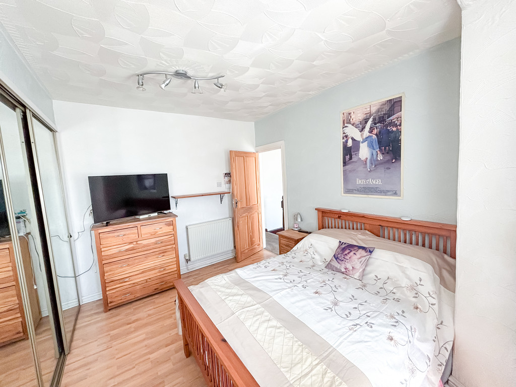 2 bed terraced house for sale in Upper Wood Street, Bargoed  - Property Image 15