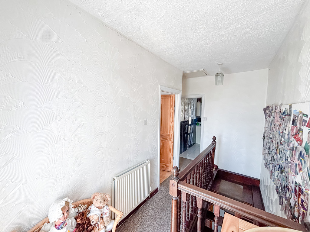 2 bed terraced house for sale in Upper Wood Street, Bargoed  - Property Image 13