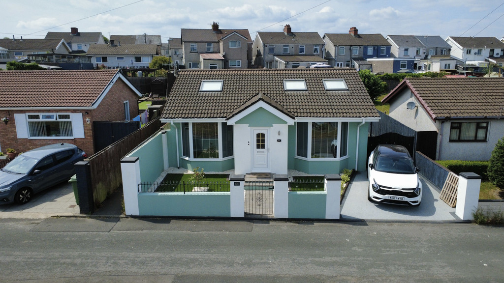 4 bed detached bungalow for sale in Hengoed Avenue, Cefn Hengoed  - Property Image 29