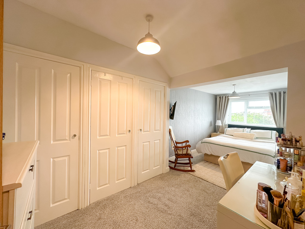 3 bed semi-detached house for sale in Oakdale, Blackwood - Property Image 13