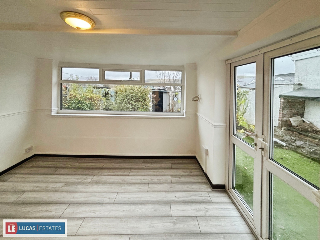 2 bed terraced house to rent in Carno Street, Rhymney,  - Property Image 12