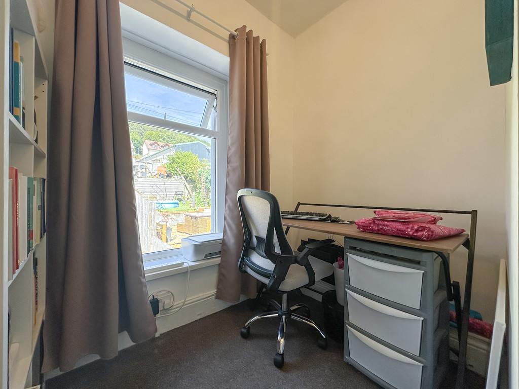 3 bed terraced house for sale in Llwynbach Terrace, Hollybush  - Property Image 11