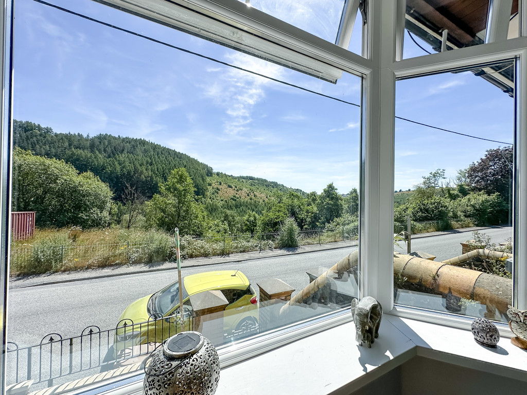 3 bed terraced house for sale in Llwynbach Terrace, Hollybush  - Property Image 2
