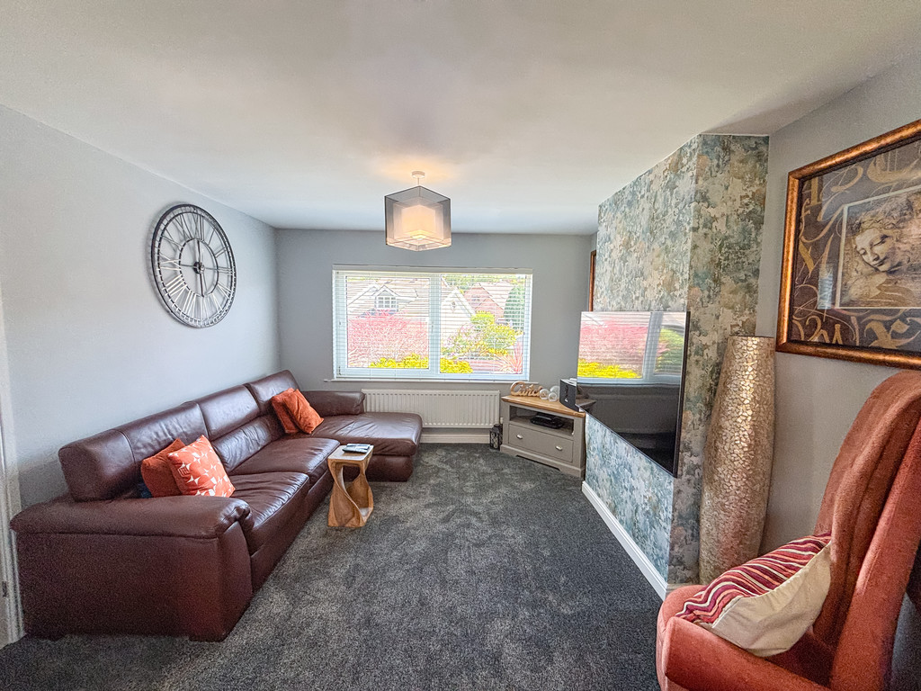3 bed semi-detached house for sale in St. Deinols Close, Pengam, Blackwood  - Property Image 7