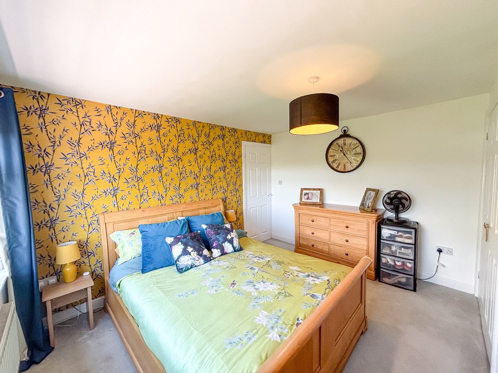 3 bed semi-detached house for sale in St. Deinols Close, Pengam, Blackwood  - Property Image 19