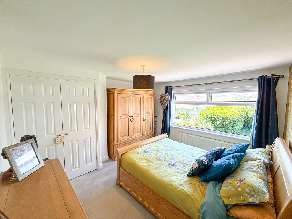3 bed semi-detached house for sale in St. Deinols Close, Pengam, Blackwood  - Property Image 20