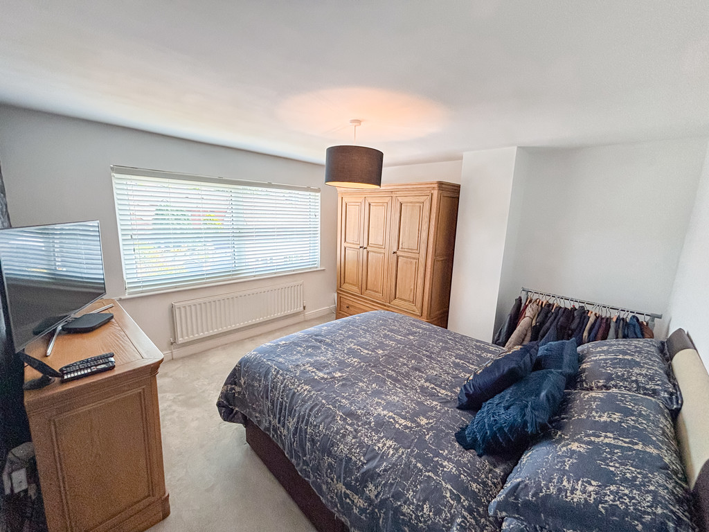 3 bed semi-detached house for sale in St. Deinols Close, Pengam, Blackwood  - Property Image 17