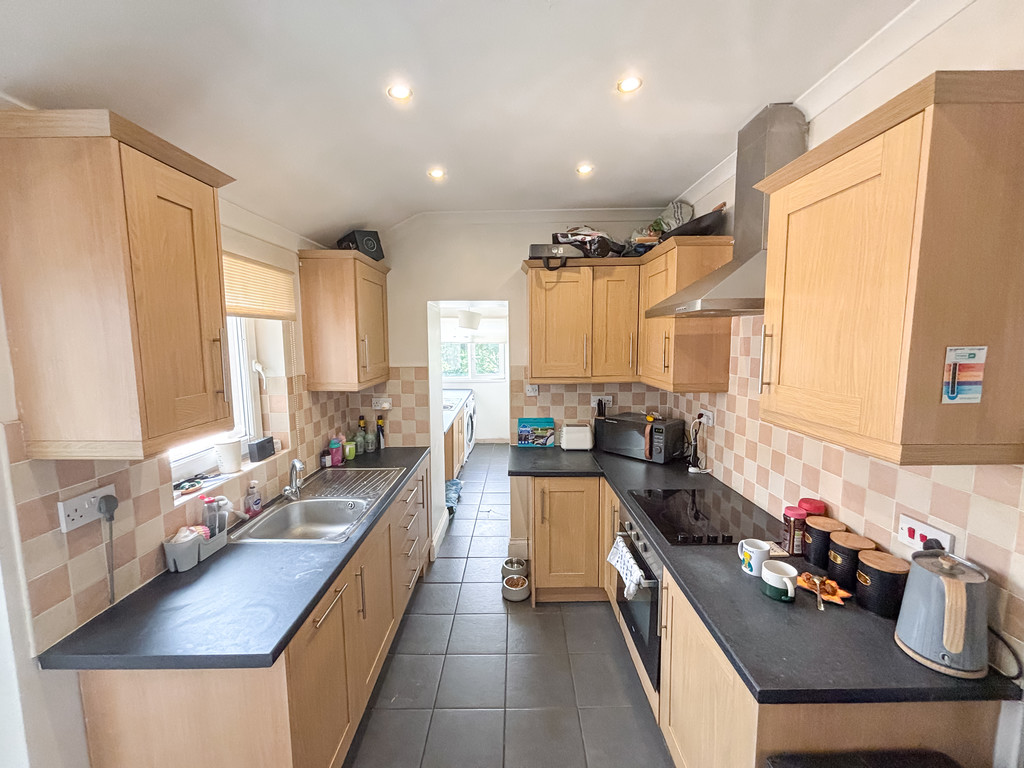 3 bed terraced house for sale in Hanbury Street, Glan Y Nant  - Property Image 3