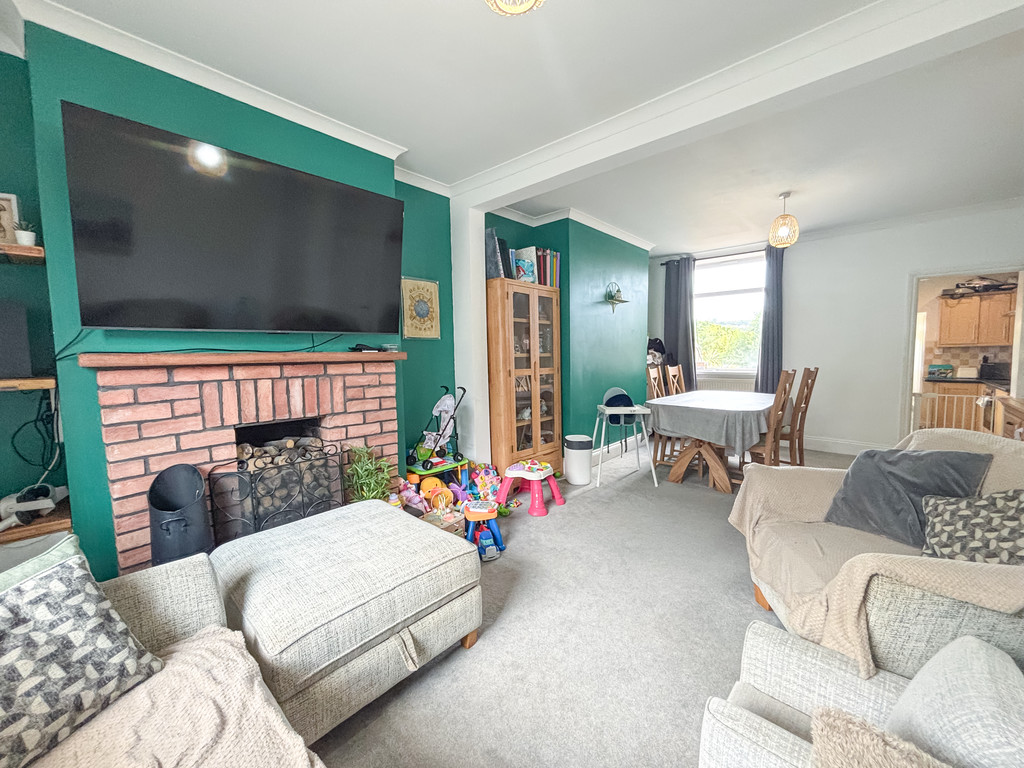 3 bed terraced house for sale in Hanbury Street, Glan Y Nant  - Property Image 2