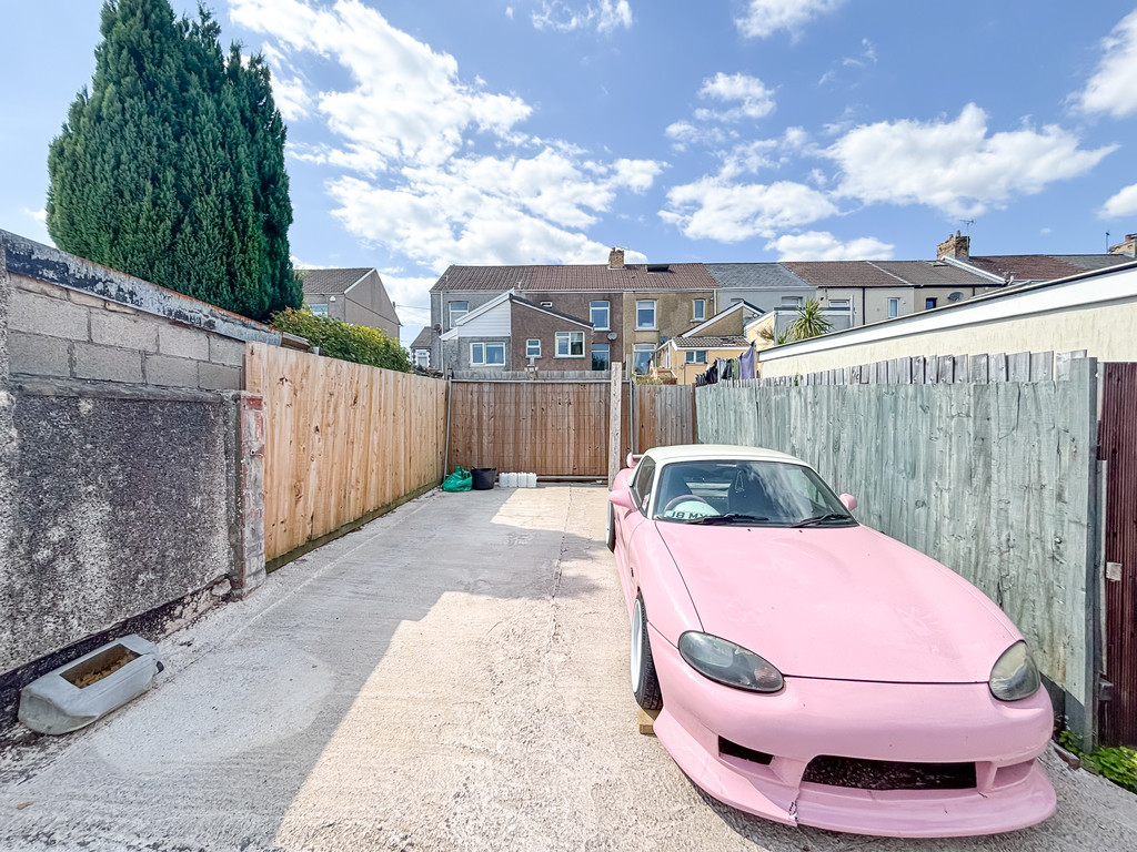3 bed terraced house for sale in Hanbury Street, Glan Y Nant  - Property Image 22