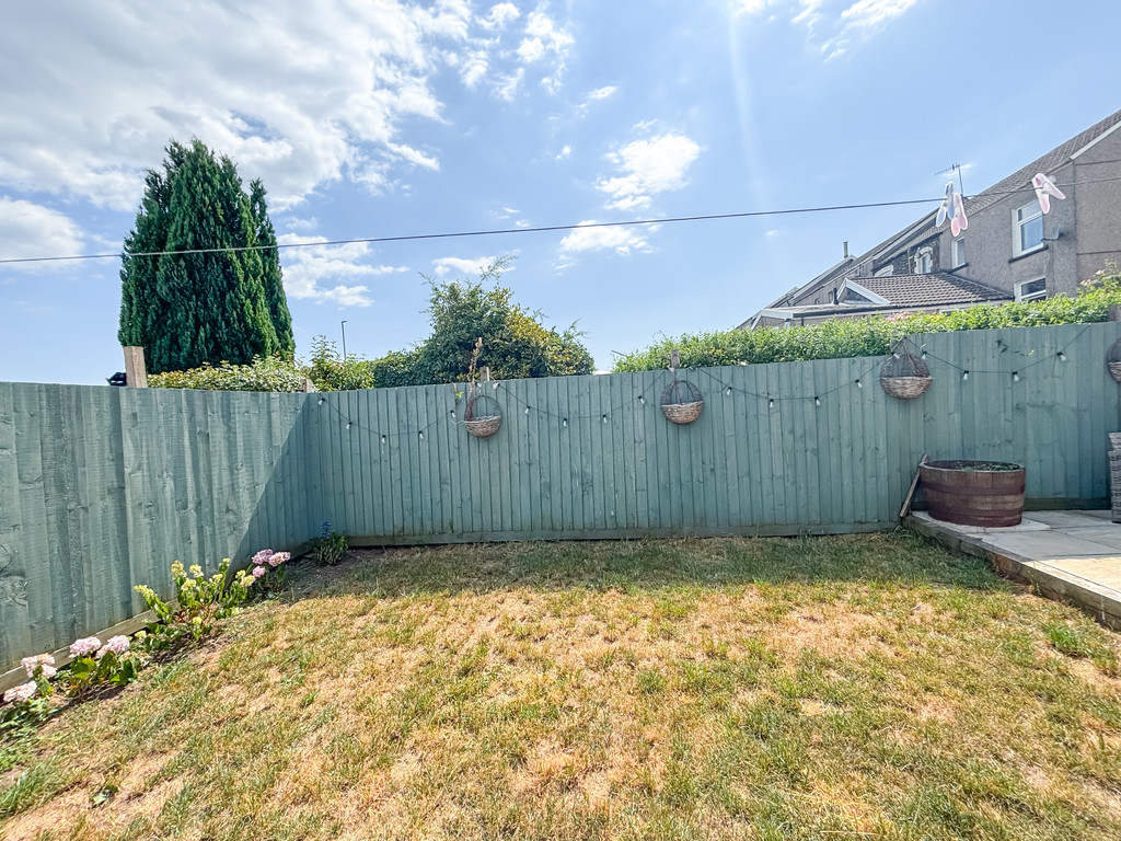 3 bed terraced house for sale in Hanbury Street, Glan Y Nant  - Property Image 19