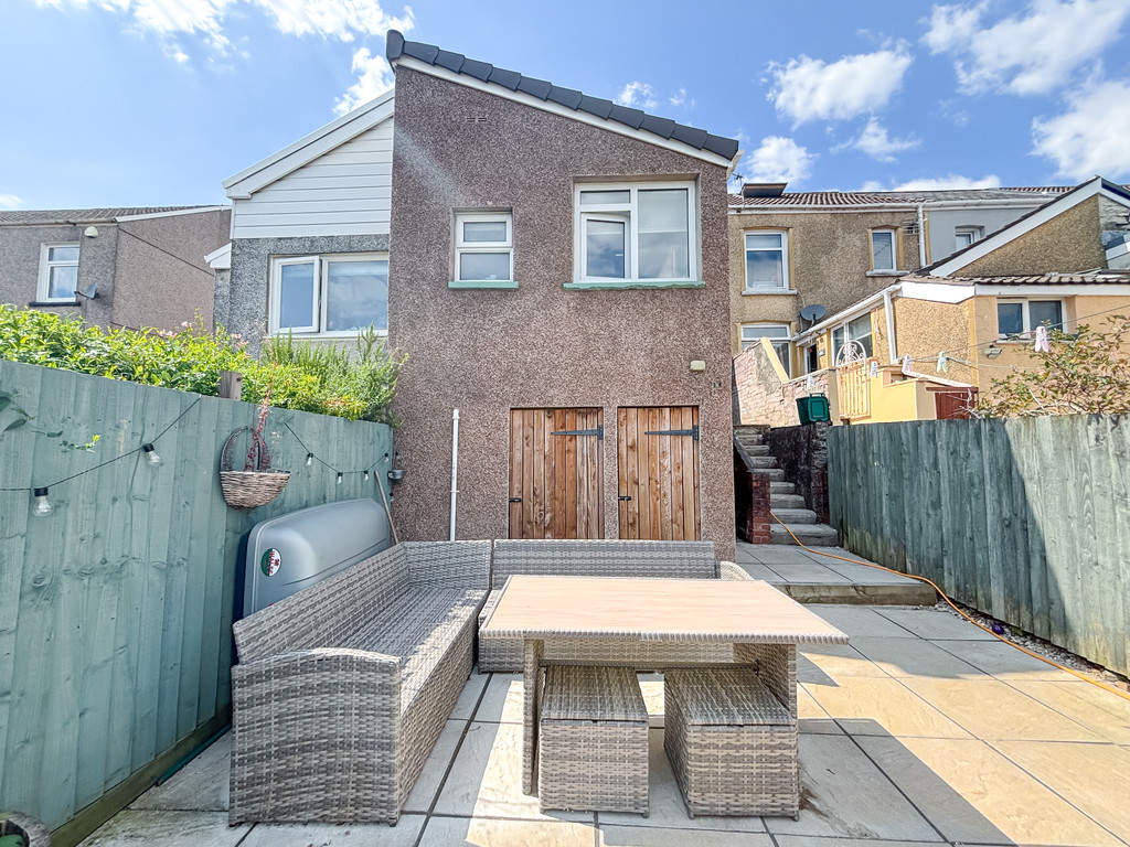 3 bed terraced house for sale in Hanbury Street, Glan Y Nant  - Property Image 20