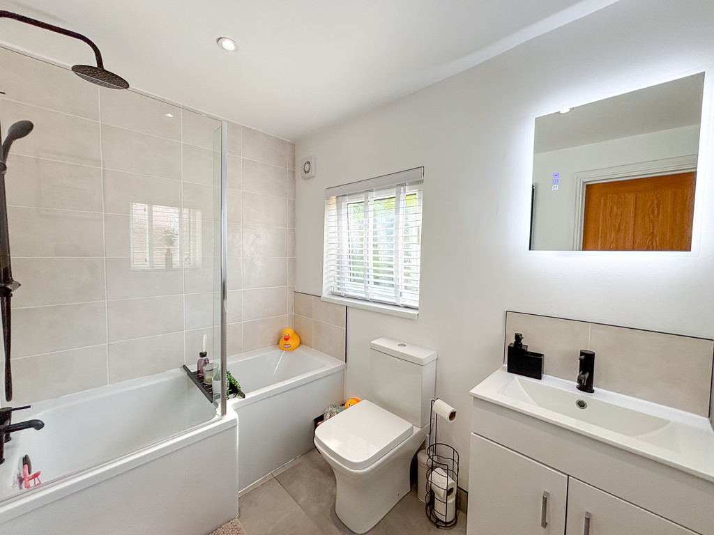 3 bed terraced house for sale in Treowen Road, Newbridge - Property Image 13