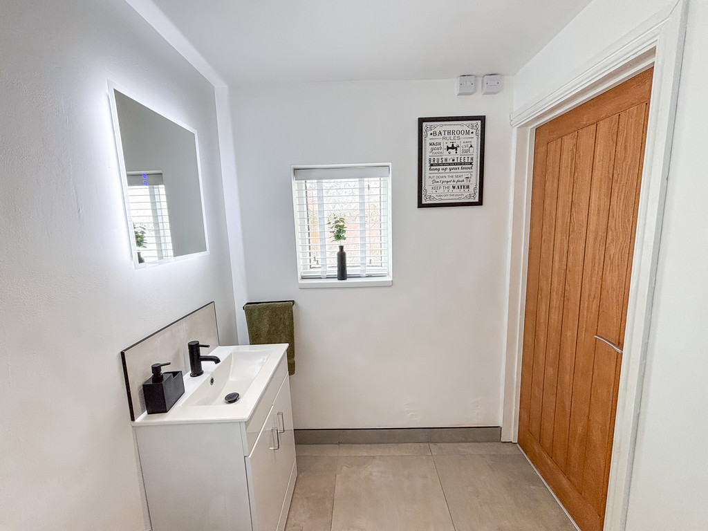3 bed terraced house for sale in Treowen Road, Newbridge - Property Image 15