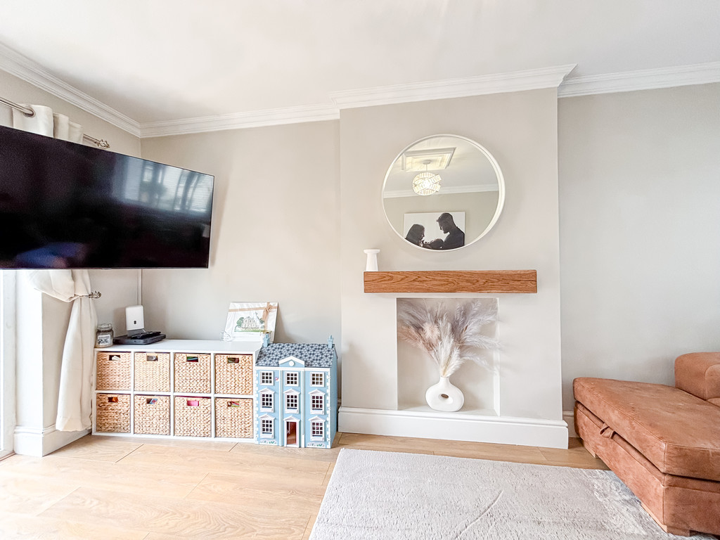 3 bed terraced house for sale in Treowen Road, Newbridge - Property Image 6