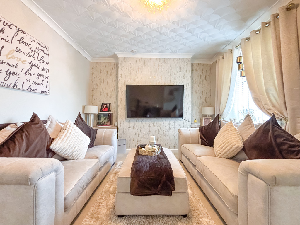 2 bed terraced house for sale in Baldwin Street, Bargoed  - Property Image 7