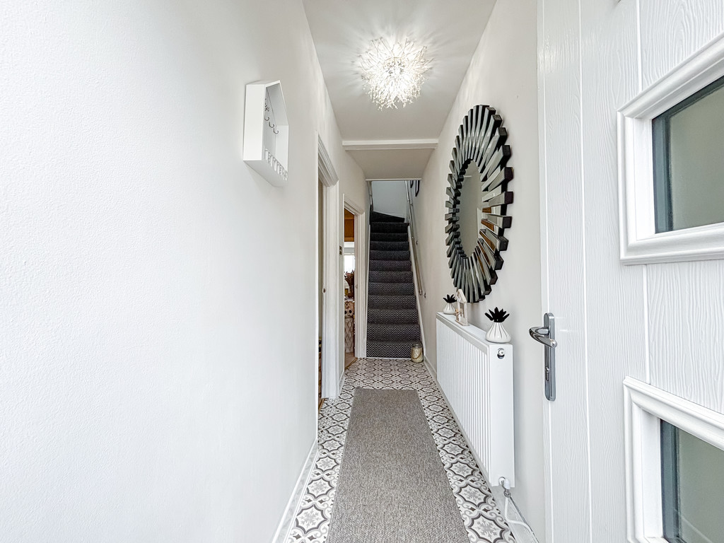 2 bed terraced house for sale in Baldwin Street, Bargoed  - Property Image 5
