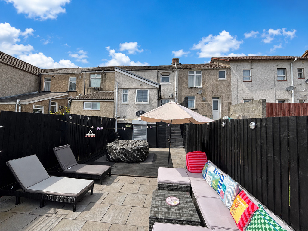 2 bed terraced house for sale in Baldwin Street, Bargoed  - Property Image 23
