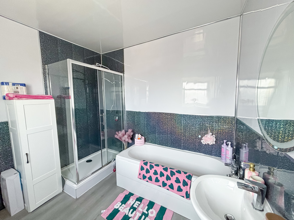 2 bed terraced house for sale in Baldwin Street, Bargoed  - Property Image 14