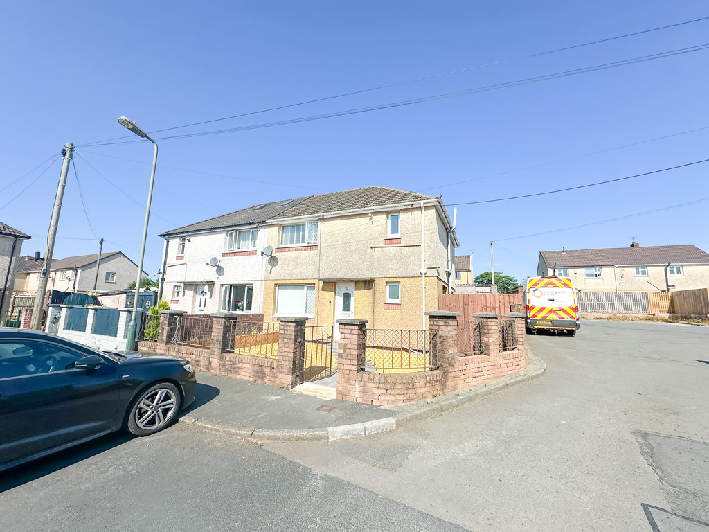 3 bed semi-detached house for sale in Greenhill Place, Gelligaer  - Property Image 17