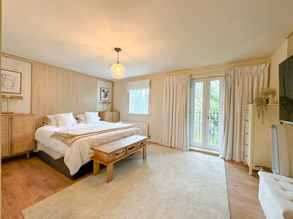 4 bed town house for sale in Buzzard Way, Penallta - Property Image 12