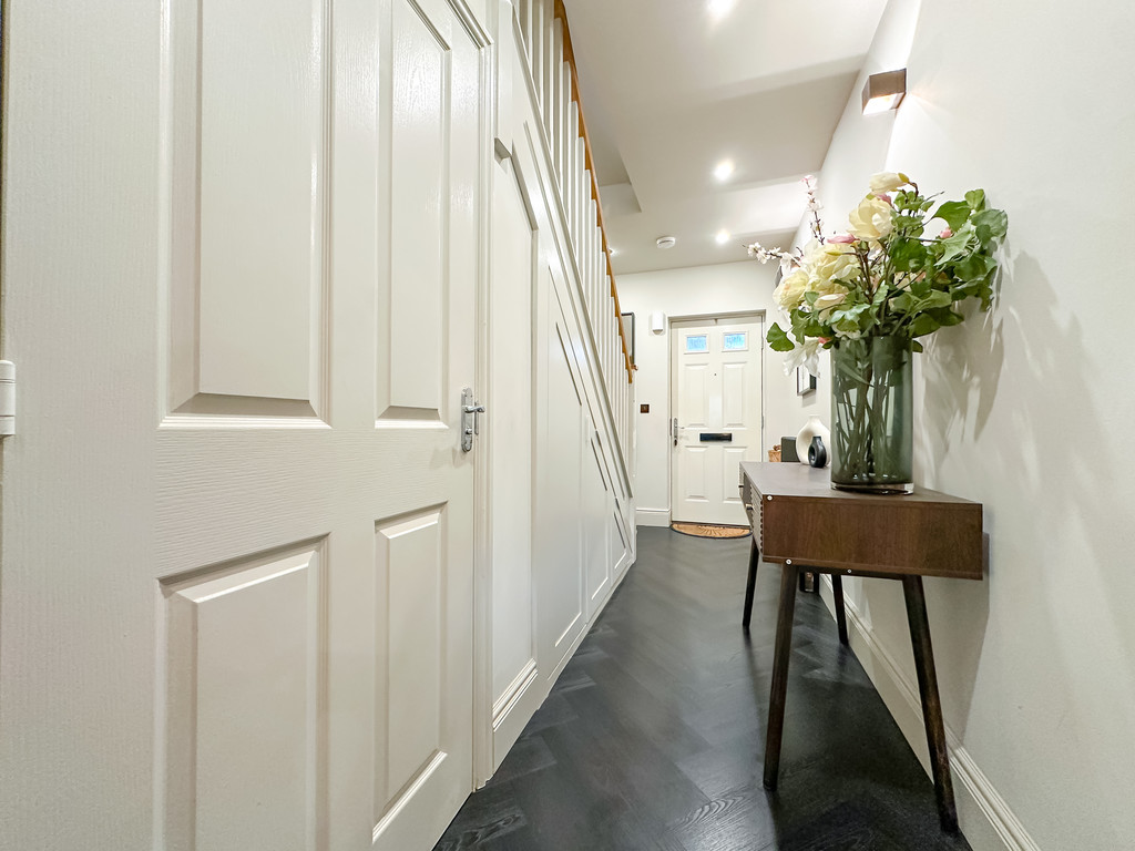 4 bed town house for sale in Buzzard Way, Penallta - Property Image 7
