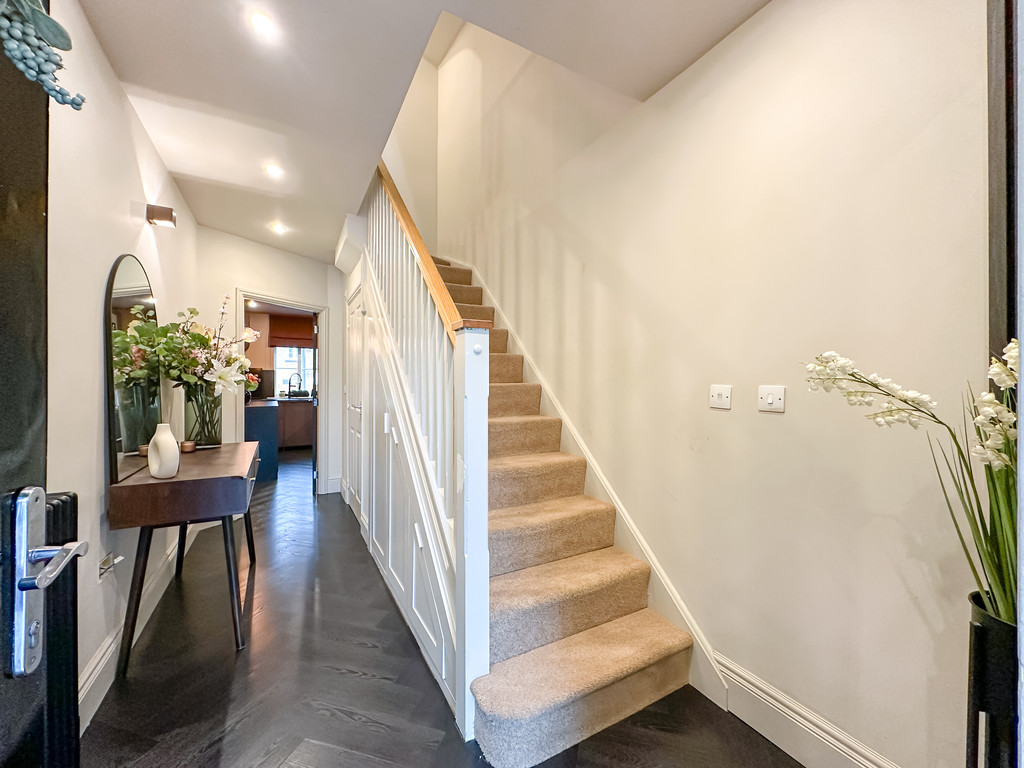 4 bed town house for sale in Buzzard Way, Penallta - Property Image 6