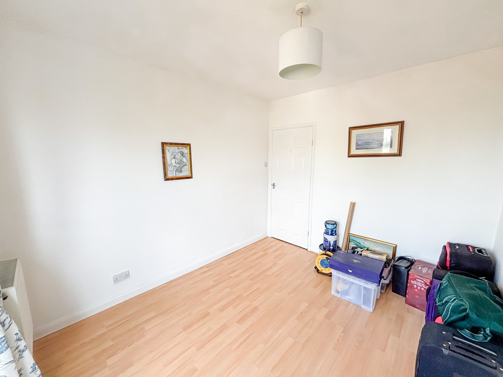2 bed semi-detached bungalow for sale in St. Annes Gardens, Maesycwmmer - Property Image 11