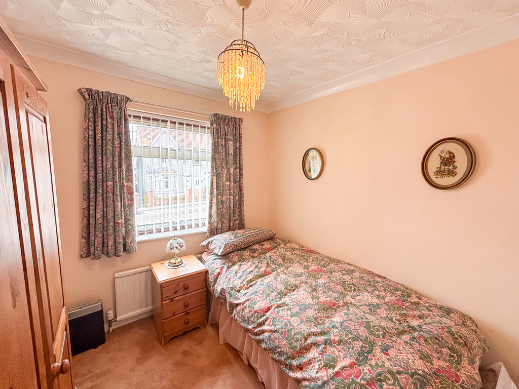 3 bed semi-detached house for sale in Oakdale Terrace, Penmaen, Blackwood  - Property Image 18