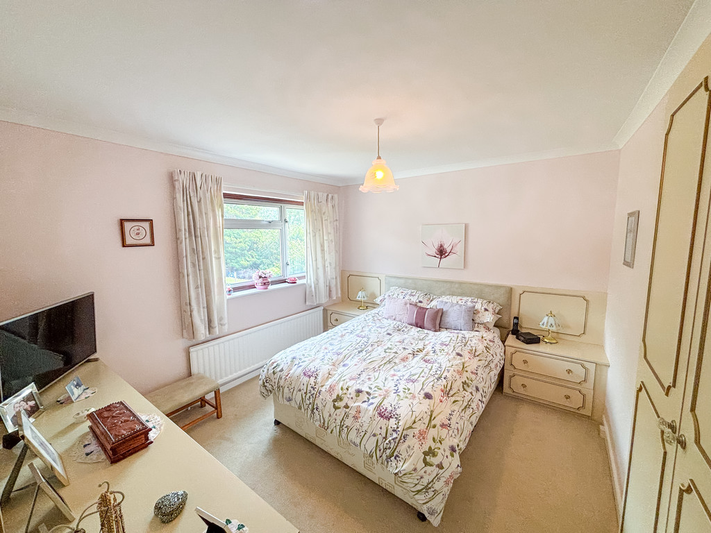 3 bed semi-detached house for sale in Oakdale Terrace, Penmaen, Blackwood  - Property Image 16
