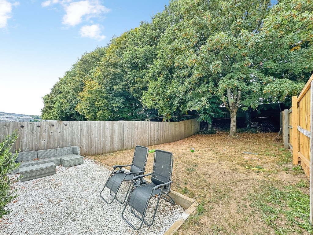 2 bed semi-detached house for sale in Ffordd Penallta, Gellihaf  - Property Image 13