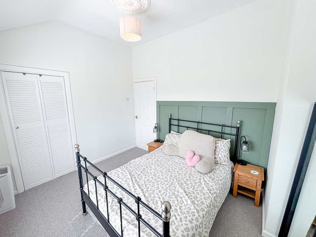 3 bed terraced house for sale in St. Annes Crescent, Bargoed - Property Image 13
