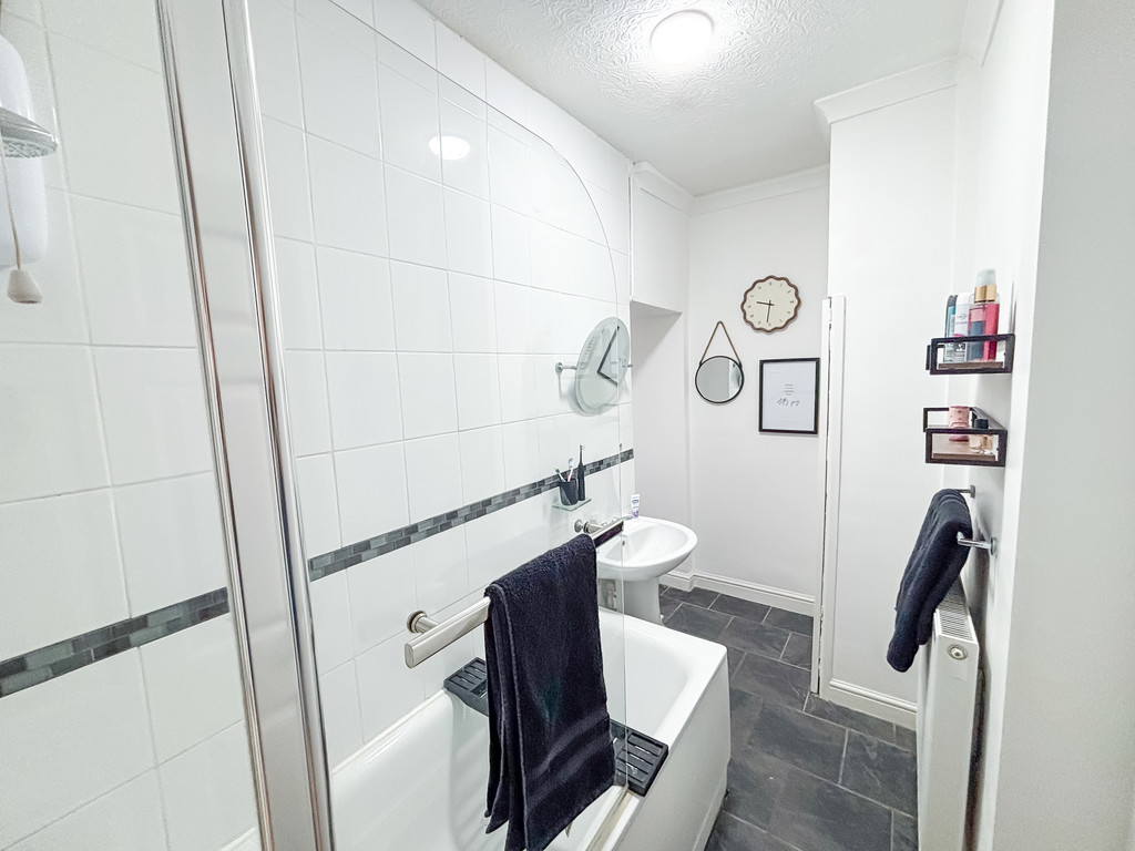 3 bed terraced house for sale in St. Annes Crescent, Bargoed - Property Image 10